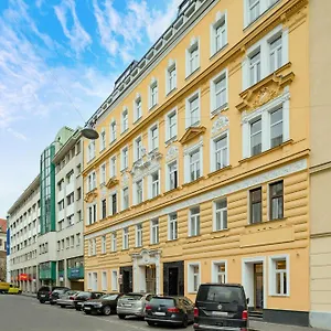 Western Celebrity Appart hôtel