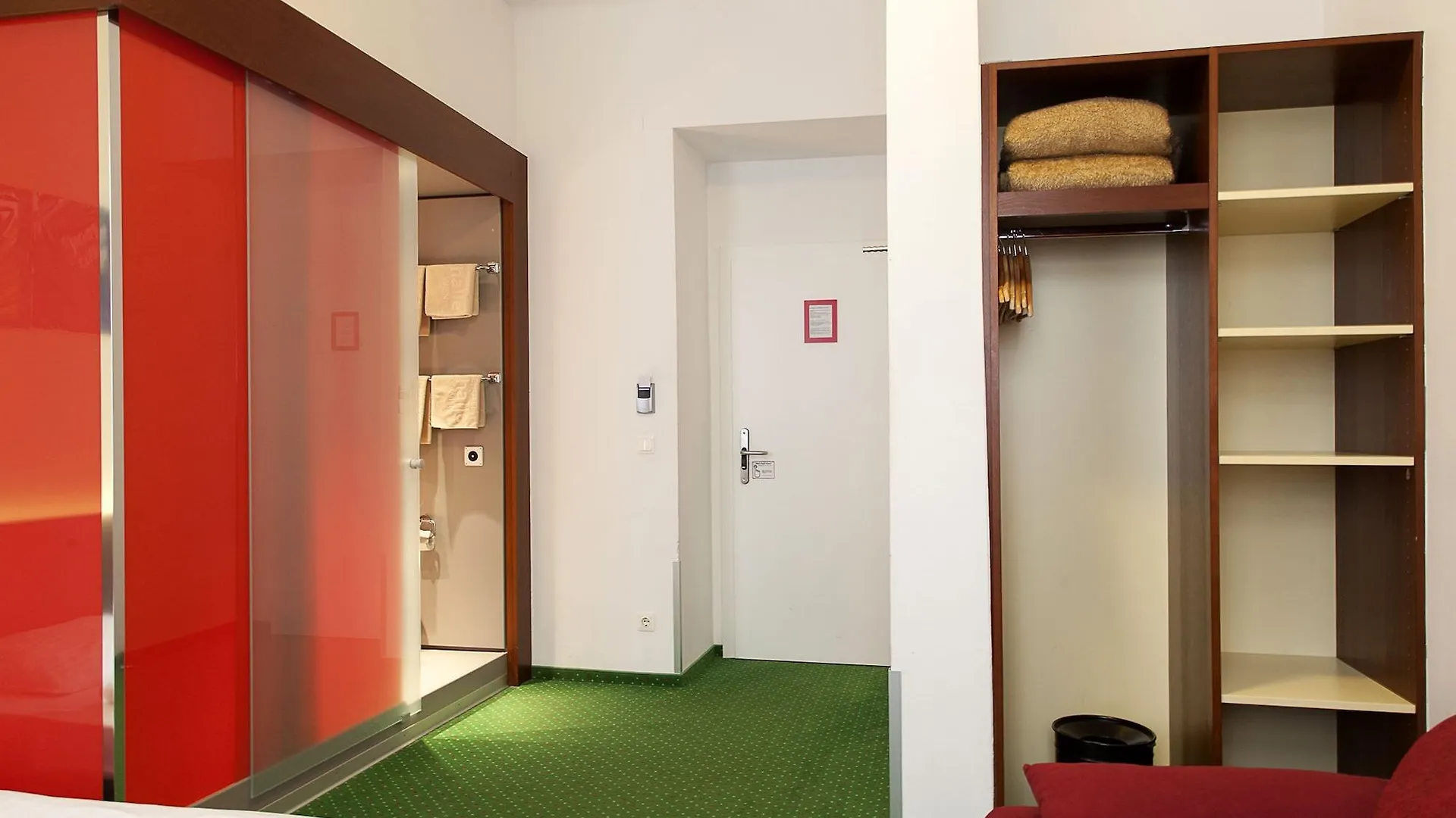 Pension Stadthalle Wien Bed & Breakfast