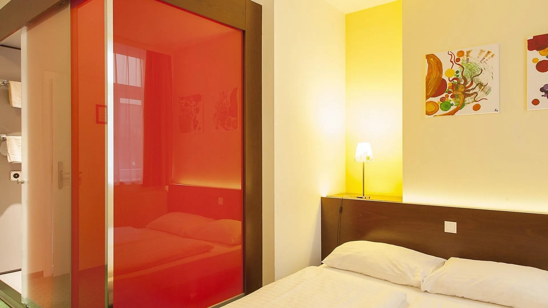 Pension Stadthalle Wien Bed & Breakfast