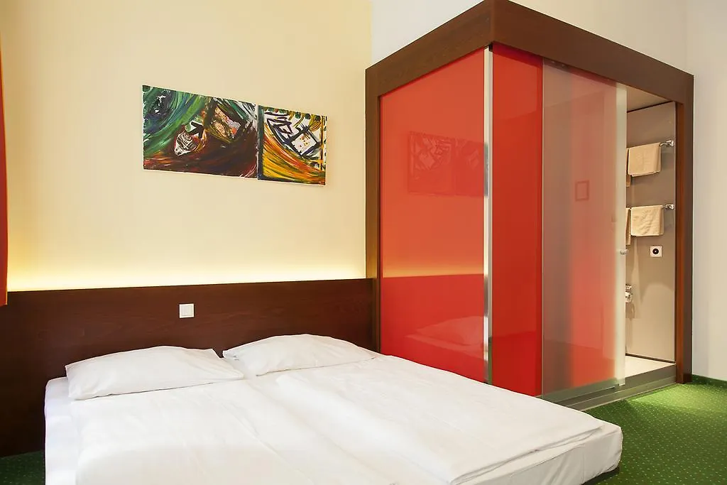 Pension Stadthalle Vídeň Bed & Breakfast