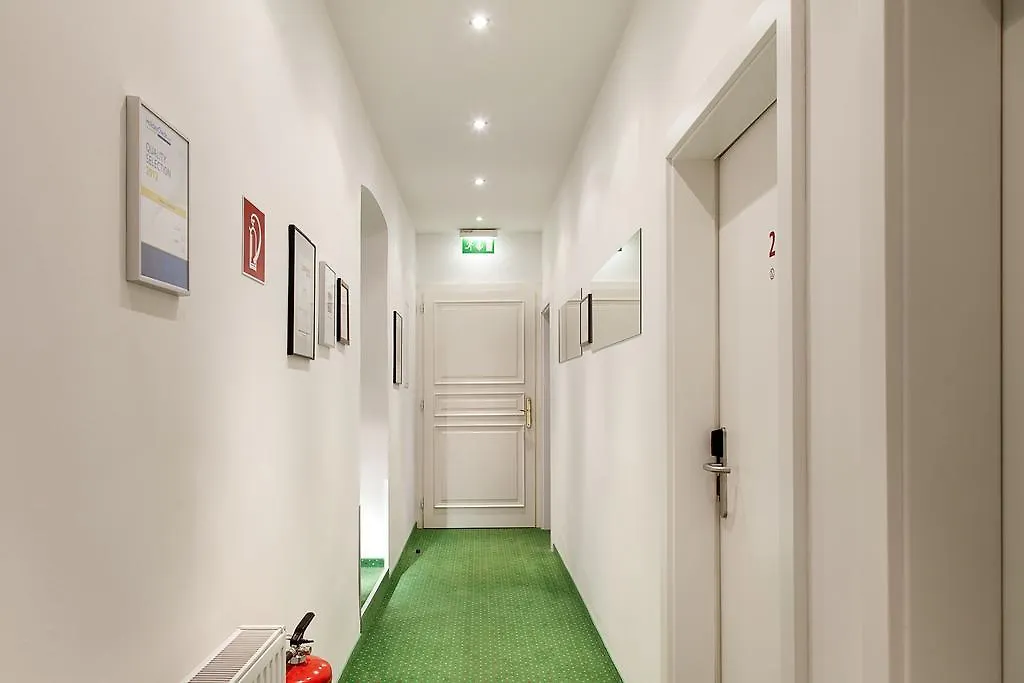 ** Bed & Breakfast Pension Stadthalle Vídeň Rakousko