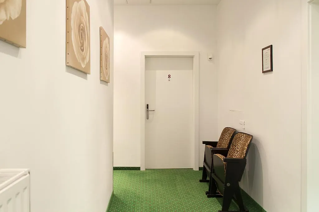 Bed & Breakfast Pension Stadthalle Vídeň
