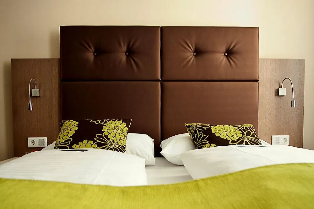 Pension Stadthalle Vienna 2*,  Austria